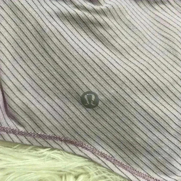Lululemon Wild Tank Purple Stripe with attached bra Size 8 - Picture 4 of 5